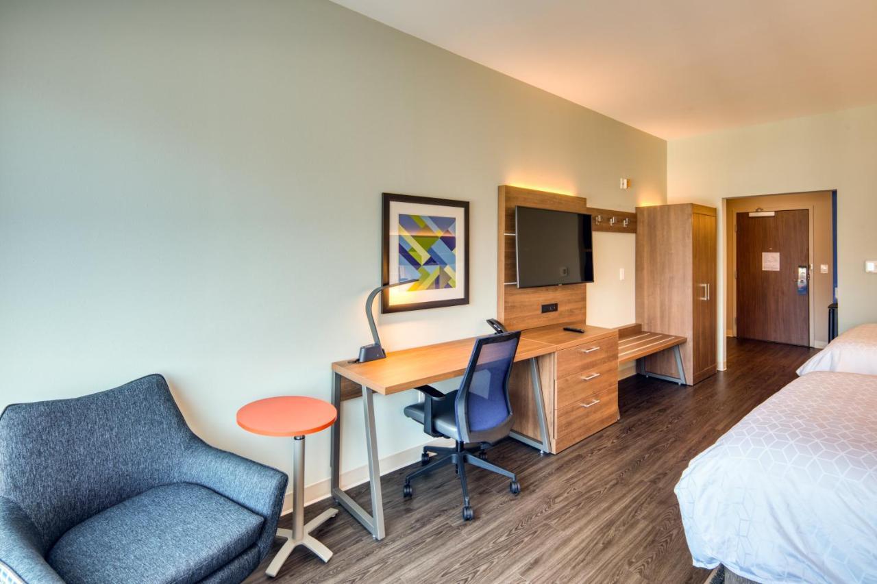 Holiday Inn Express & Suites - Charlotte - South End By Ihg Exterior foto