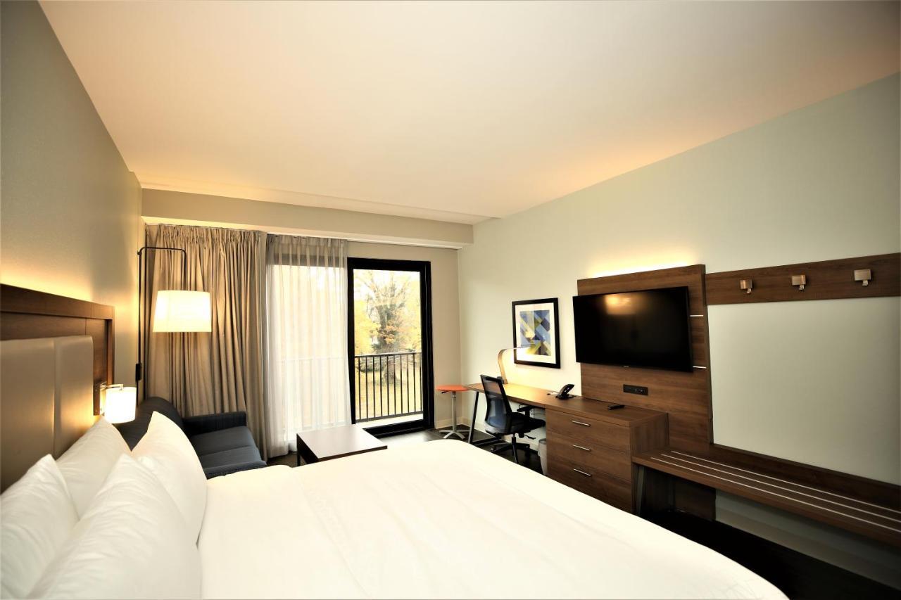 Holiday Inn Express & Suites - Charlotte - South End By Ihg Exterior foto